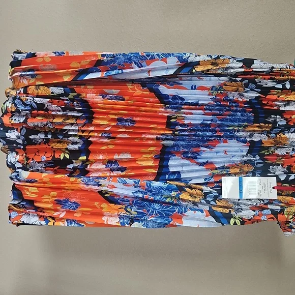 Ruby Rd. Floral Pleated Skirt in Orange, Blue, and White - Picture 2 of 3